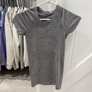 Grey lululemon swiftly tech